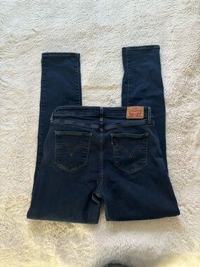 Levi's Classic Mid Rise Skinny Jeans in Dark Blue Wash